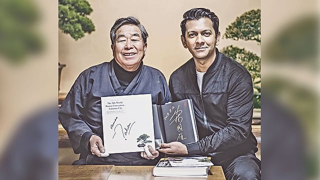 জাপানের বনসাই শিল্পী কুনিও কোবাইশির সঙ্গে তাহসান