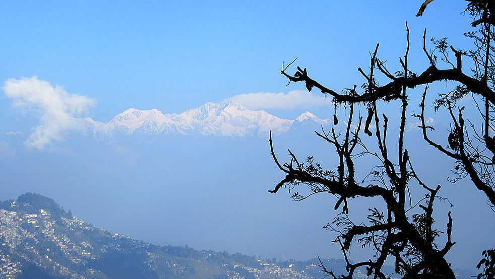 দার্জিলিং থেকে দেখতে পারবেন হিমালয়।