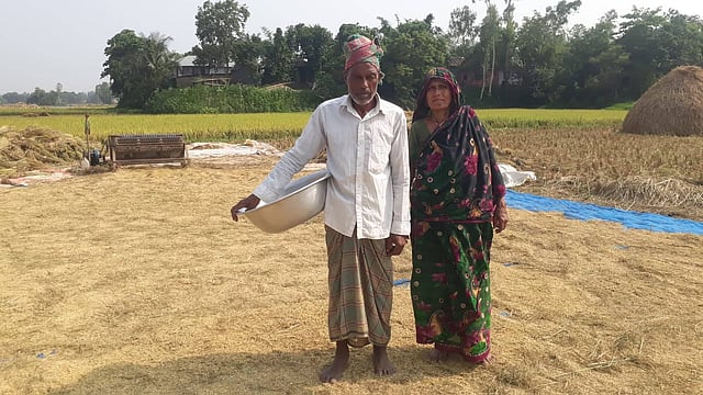 আবুল হোসেন আর তাঁর স্ত্রী উজালা বেগম ছবি: আসাদুজ্জামান