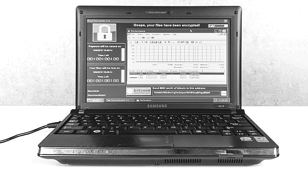 নিলামে স্যামসাংয়ের তৈরি ১১ বছরের পুরোনো এই কম্পিউটারটির দাম উঠেছে ১২ লাখ ডলার