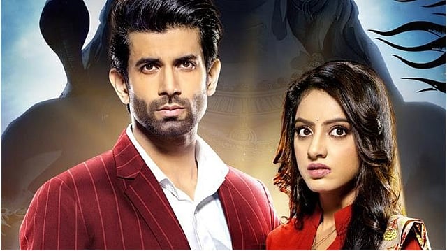 স্টার প্লাসের আদিভৌতিক সিরিয়াল ‘কবচ...মহা শিবরাত্রি’র দৃশ্যে নামিক পল ও দীপিকা সিং