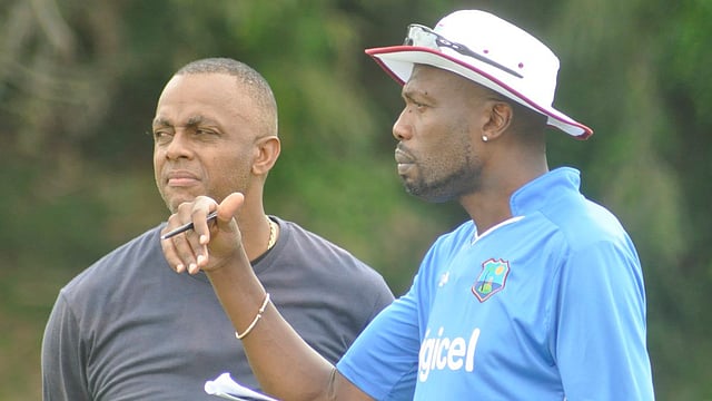 ওয়ালশ-অ্যামব্রোস ; উইন্ডিজের এই দুই সারথিও থেকেছেন বিশ্বকাপ-হীন। ছবি : টুইটার