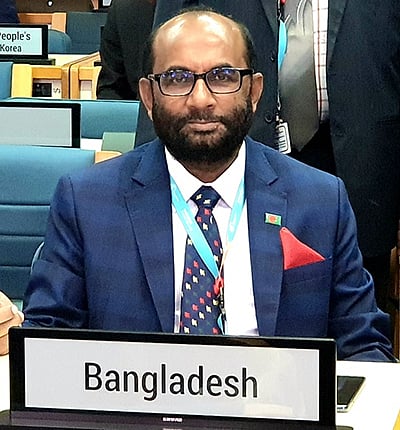 কেনিয়ার রাজধানী নাইরোবিতে ইউএন-হ্যাবিটাট অ্যাসেম্বলির প্রথম অধিবেশনের দ্বিতীয় দিনের সেশনে গৃহায়ণ ও গণপূর্তমন্ত্রী শ ম রেজাউল করিম। ছবি: সংগৃহীত