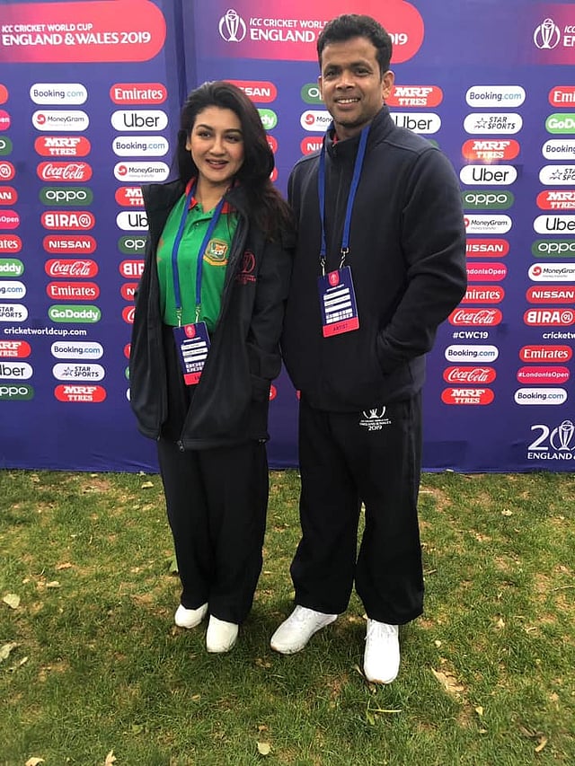 বাংলাদেশের দুই প্রতিনিধি ক্রিকেটার আবদুর রাজ্জাক ও অভিনেত্রী জয়া আহসান। ছবি: সংগৃহীত