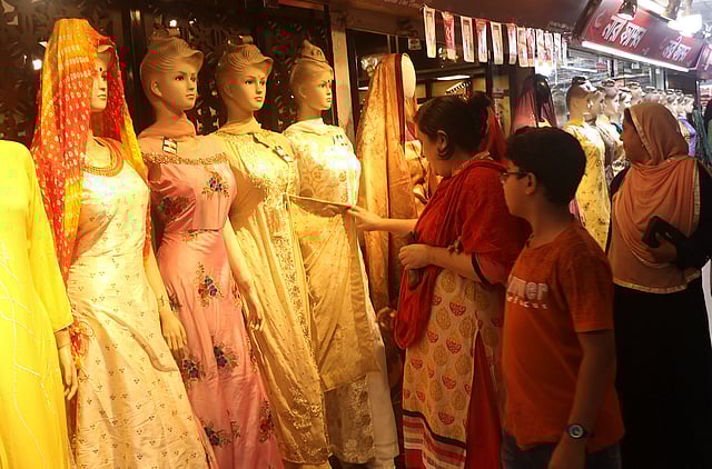 ঈদের আগে তুলনামূলকভাবে দোকানে ভিড় কম।