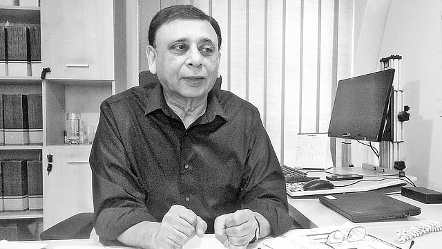 ড. আখতার আহমেদ