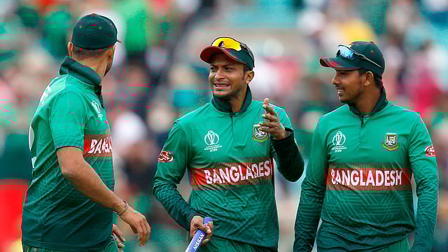 ম্যাচজয়ের পর...। ছবি : এএফপি