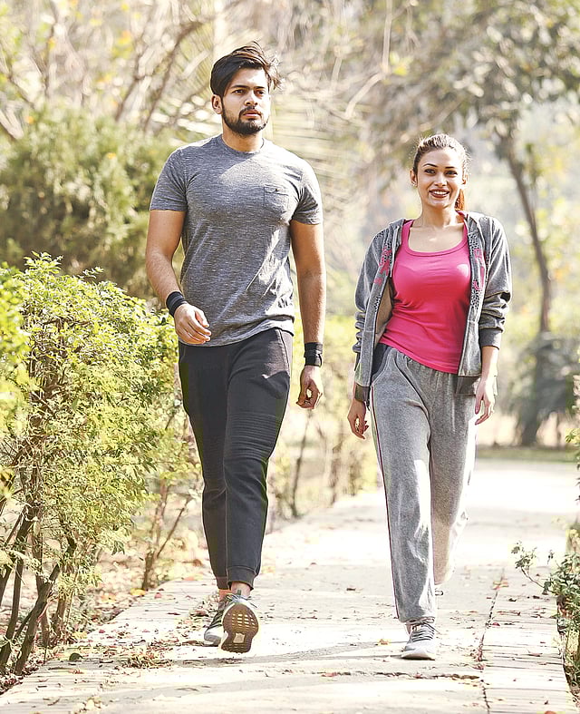 খোলা জায়গায় ব্যায়াম করা সবচেয়ে ভালো। ছবি: নকশা