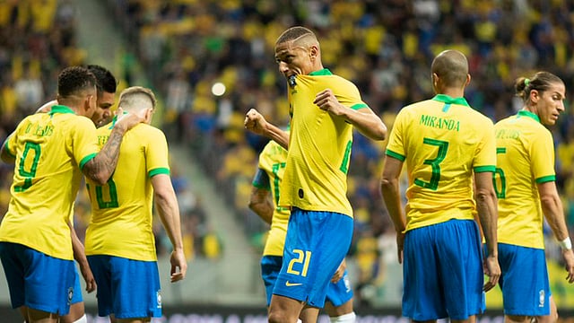 নিজের দেশ থেকে কখনো অন্য কাউকে কোপা নিয়ে যেতে দেয়নি ব্রাজিল! ছবি : টুইটার