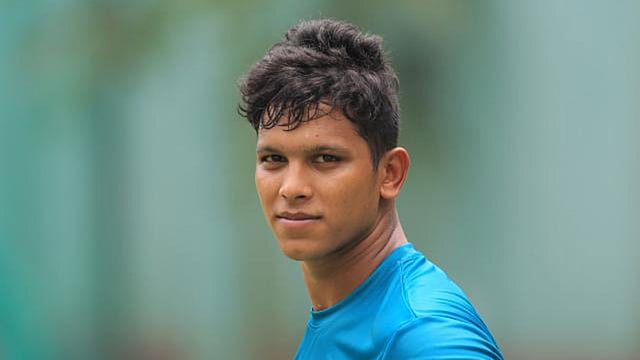 সাইফের সাফল্য দেখে যেতে পারেননি তাঁর বাবা।