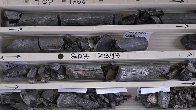 দিনাজপুরের খনির লোহার মান অন্যান্য দেশের খনির থেকে উন্নত। হাকিমপুর, দিনাজপুর, ১৮ জুন। ছবি: এ এস এম আলমগীর