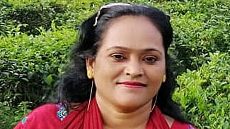 নারায়ণগঞ্জের রূপগঞ্জে নিহত সংরক্ষিত এক নারী ইউপি সদস্য ও আওয়ামী লীগ নেত্রী বিউটি আক্তার।