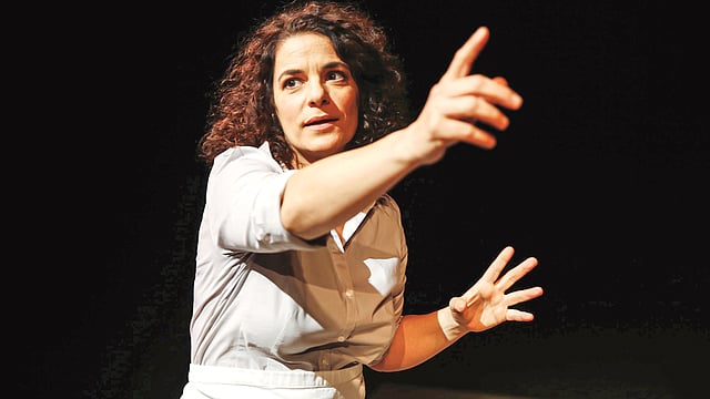 ফ্রান্সের নাটক ও মাই সুইট ল্যান্ড