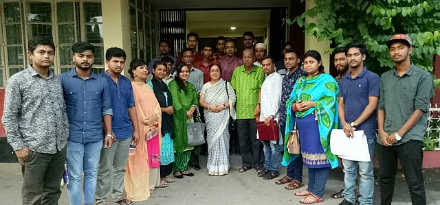 ড. মালেকা বেগমের সঙ্গে বন্ধুরা