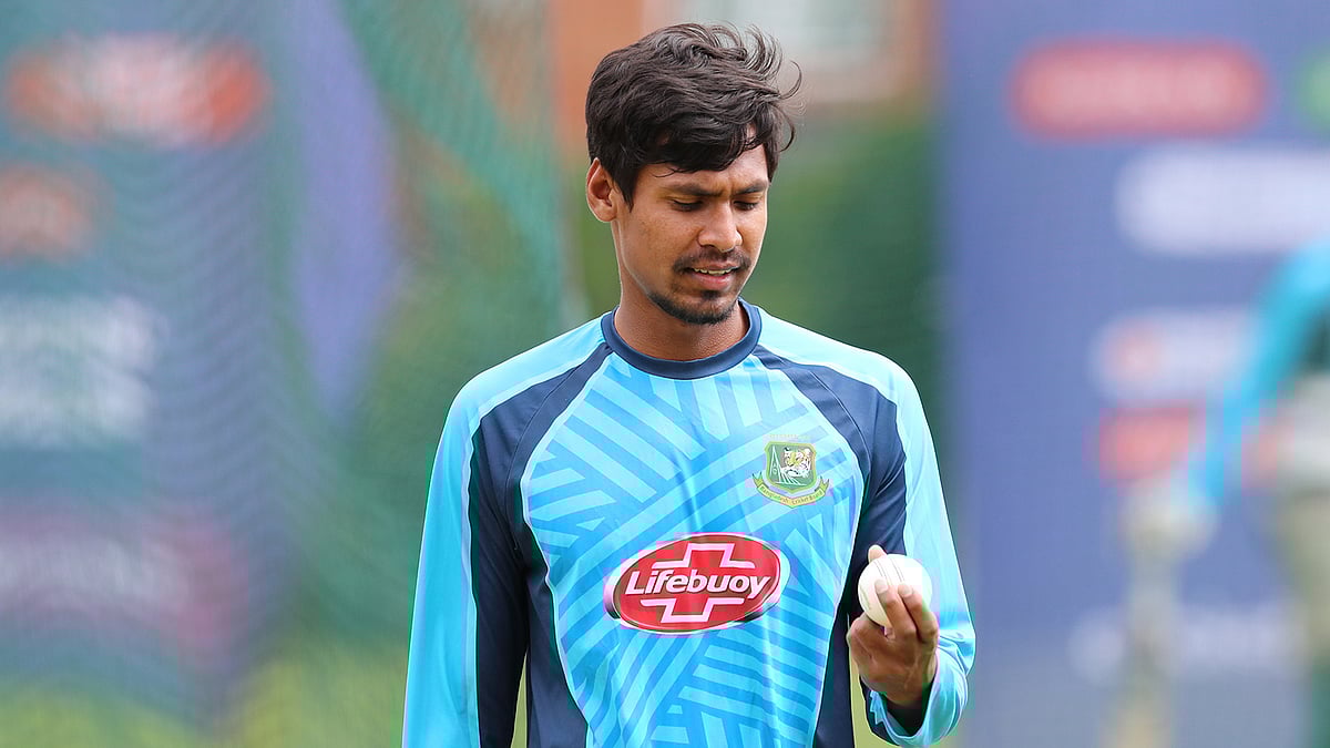 ভারতের ব্যাটসম্যানদের আটকে রাখতে পারবেন মোস্তাফিজ? ছবি: প্রথম আলো