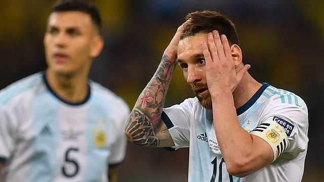 ফের হতাশ হতে হলো মেসিকে। ছবি: এএফপি