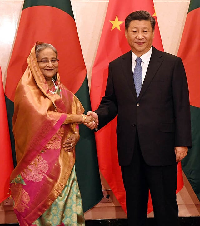 প্রধানমন্ত্রী শেখ হাসিনা চীনের প্রেসিডেন্ট সি চিন পিংয়ের সঙ্গে সাক্ষাৎ করেন। বেইজিং, ০৫ জুলাই। ছবি: পিআইডি