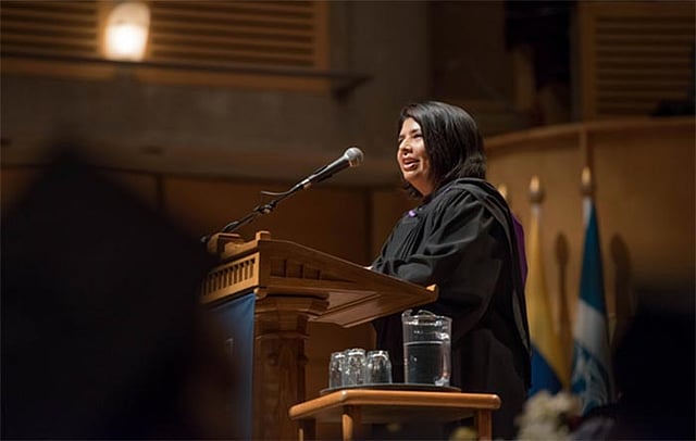 গ্র্যাজুয়েশন অনুষ্ঠানে রুমানা বক্তব্য দেন