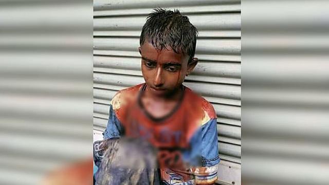 যশোরের ভ্যানচালক কিশোর শাহীন মোড়ল।