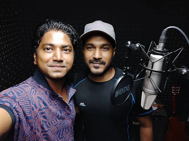 রোববার অপু আমান গেয়েছেন মুহিনের সুর সংগীতে।