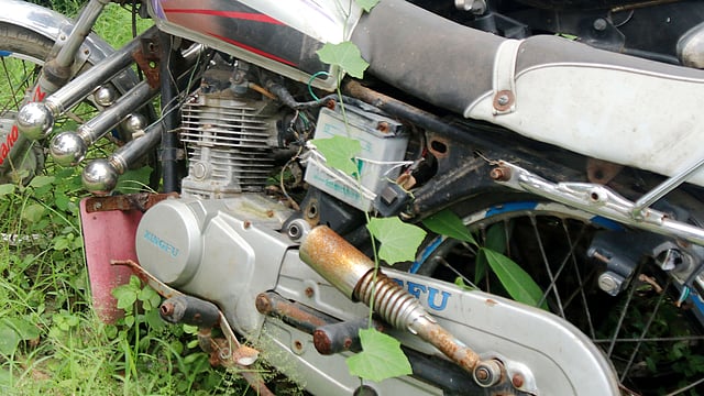 খোয়া যায় মূল্যবান অনেক যন্ত্রাংশ