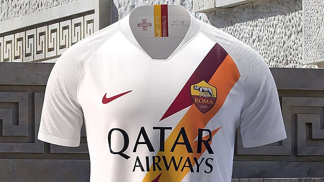 রোমার অ্যাওয়ে জার্সি। ছবি : টুইটার