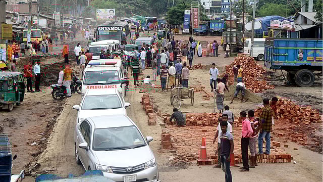 দীর্ঘ যানজট