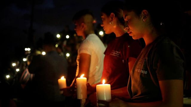 মাত্র ১৩ ঘণ্টারও কম ব্যবধানে যুক্তরাষ্ট্রে দুই বন্দুক হামলায় ২৯ জন নিহত হয়েছেন। ছবি: এএফপি