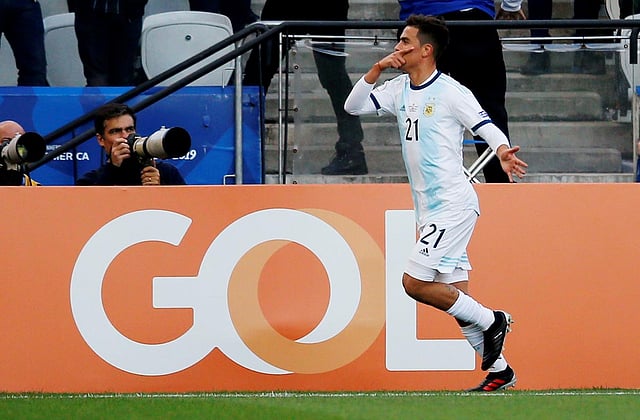 জুভেন্টাসেই থাকবেন নাকি প্রিমিয়ার লিগের স্বাদ নেবেন দিবালা? ছবি: রয়টার্স