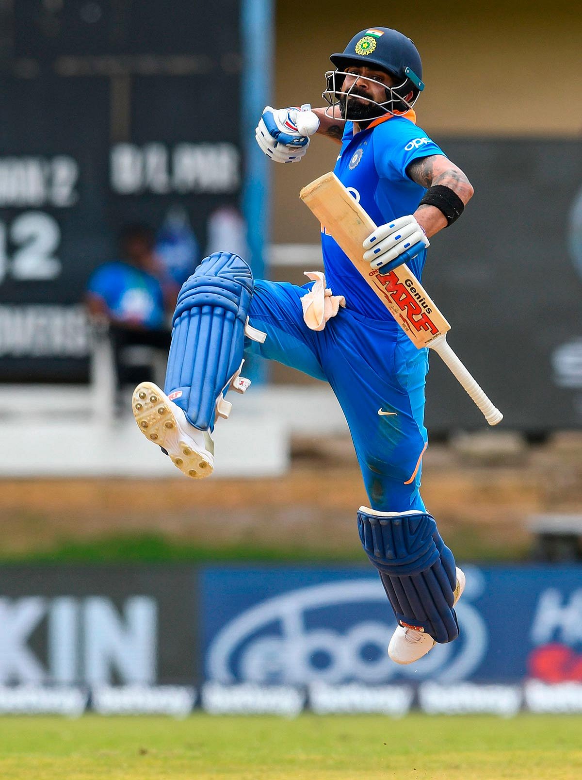 ওয়েস্ট ইন্ডিজের বিপক্ষে সবশেষ ম্যাচে সেঞ্চুরির পর কোহলির উদ্যাপন। ছবি: এএফপি