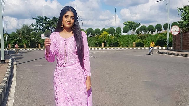 মডেল, অভিনেত্রী শেহতাজকে এই ঈদের গোলাপি পোশাকে ইনস্টাগ্রামের পাতায় দেখা গেল।