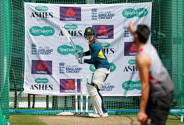 অ্যাশেজের দ্বিতীয় টেস্টে আজ ইংল্যান্ডের মুখোমুখি হচ্ছে অস্ট্রেলিয়া। ছবি: এএফপি