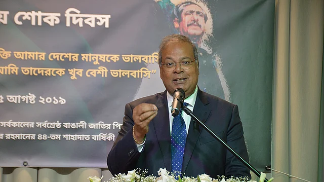 বক্তব্য দিচ্ছেন রবীন বলদেব সিং