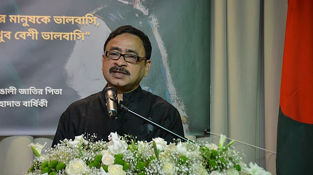 বক্তব্য দিচ্ছেন শেখ মুহম্মদ বেলাল