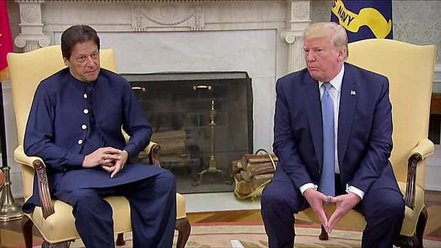 এক সপ্তাহেরও কম সময়ের মধ্যে দ্বিতীয়বারের মতো ইমরান খানকে ফোন করলেন ট্রাম্প। ছবি: বিবিসির ফাইল ছবি।