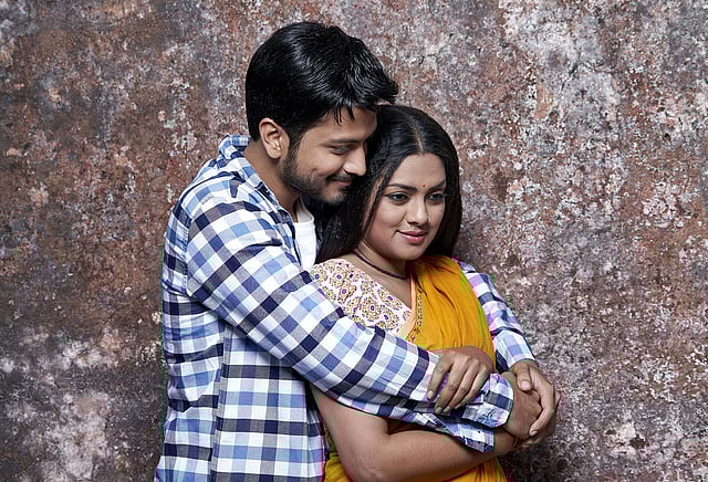 ‘স্বপ্নজাল’ ছবির নায়ক ইয়াশ রোহানের বিপরীতেও তিশার এটি প্রথম চলচ্চিত্র