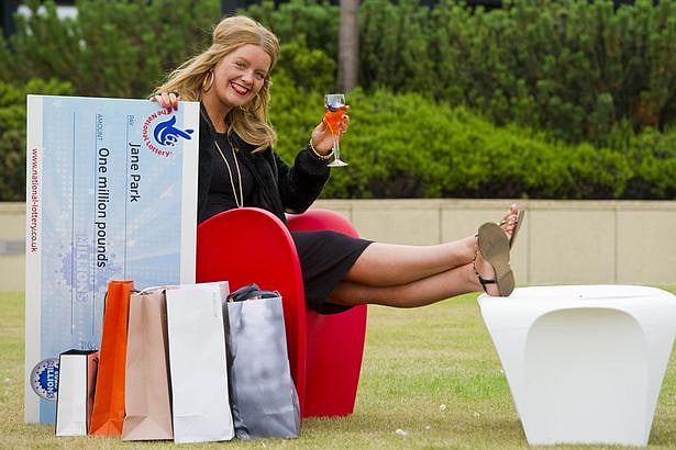 জেইন পার্কস, ১৭ বছর বয়সে লটারিতে জিতেছিলেন ১০ লাখ ডলার। ছবি: সংগৃহীত