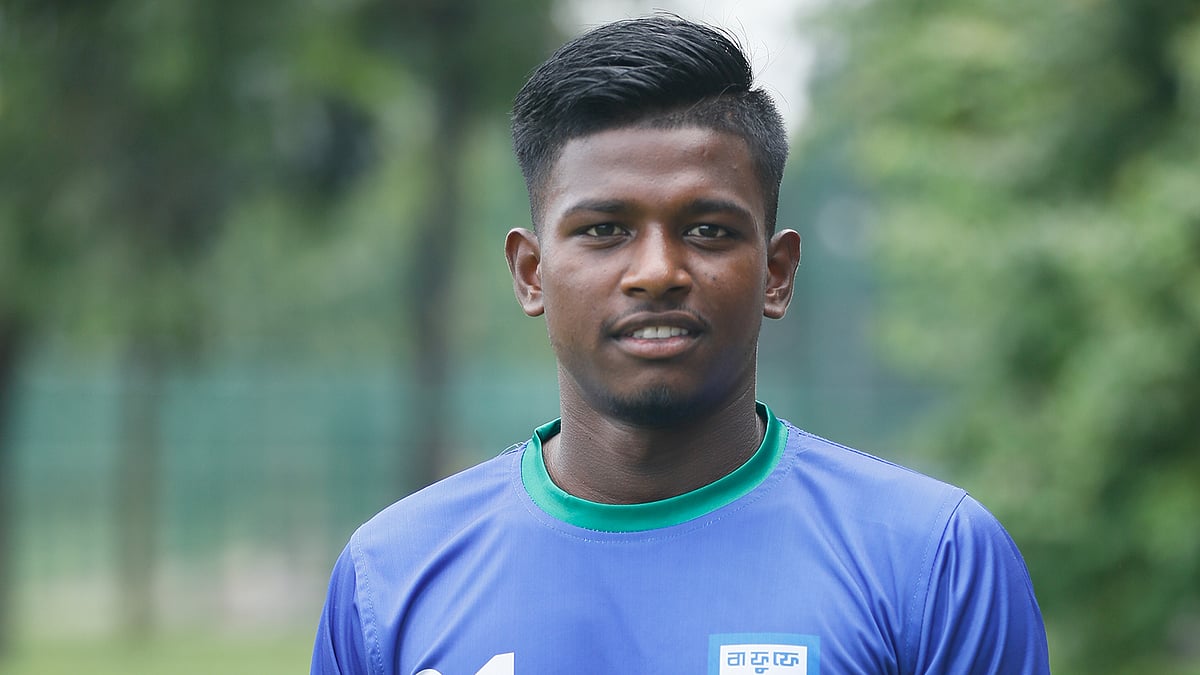 জাতীয় দল ও সাইফ স্পোর্টিংয়ের ফুটবলার ইয়াসিন আরাফাত। ছবি: প্রথম আলো