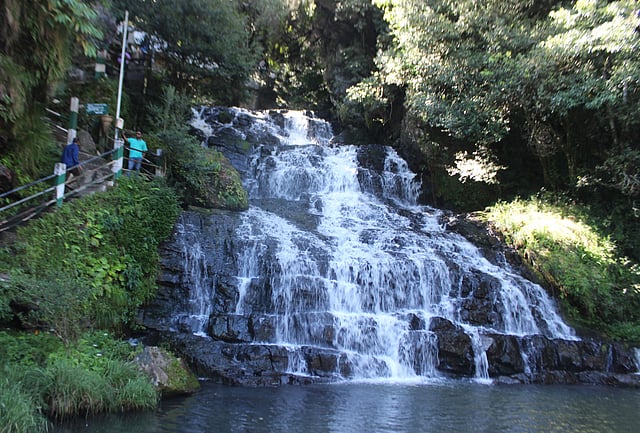 সেভেন সিস্টার ঝরনার ভিউ পয়েন্টসহ চেরাপুঞ্জিতে অসংখ্য দর্শনীয় স্থানে রয়েছে। ছবি: সাধন বিকাশ চাকমা