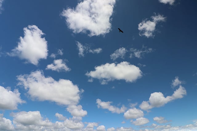 আকাশে মেঘের ভেলা।