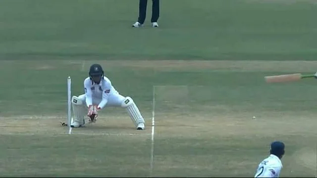 কাল রানআউটের এই সুযোগও হাতছাড়া করেছেন মুশফিক। ছবি: গাজী টিভি ইউটিউব