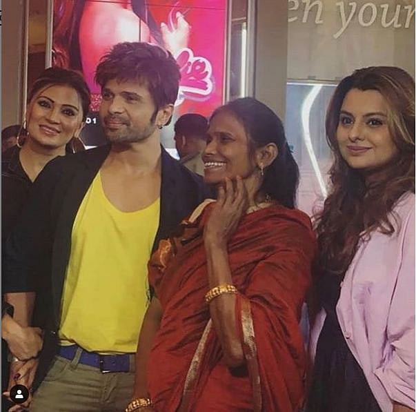 অনুষ্ঠানে সবাই দেখেছেন এ সময়ের ‘ইন্টারনেট সেনসেশন’ রানু মণ্ডলকে। ছবি: রানু মণ্ডলের ইনস্টাগ্রাম পেজ থেকে নেওয়া