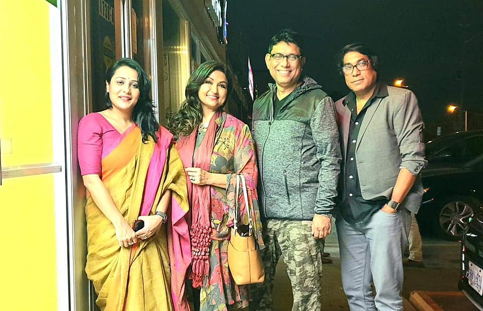 ‘জনৈক অভিজ্ঞ দম্পতি’ নাটকের শিল্পী এবং নির্দেশক। ছবি: ফেসবুক থেকে নেওয়া