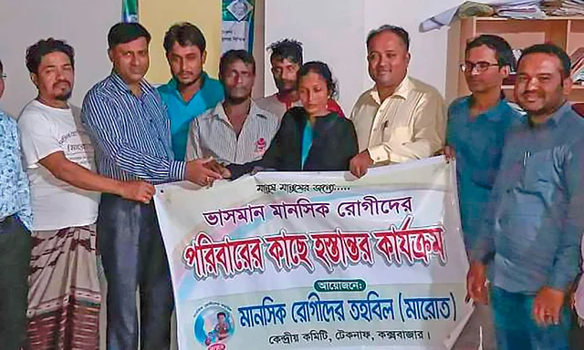 শাহেদা আক্তারকে সন্তানদের হাতে তুলে দেওয়ার দিন।