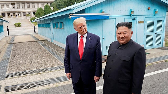 জুন মাসে পানমুনজমে তৃতীয়বারের মতো বৈঠকে অংশ নেন কিম-টাম্প। রয়টার্সের ফাইল ছবি