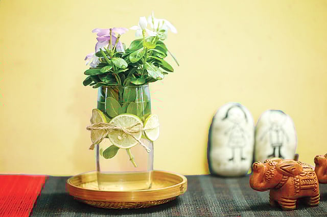 অন্দর সাজে লেবুর ব্যবহার আনবে স্নিগ্ধতা। কৃতজ্ঞতা: লেখক, ছবি: নকশা