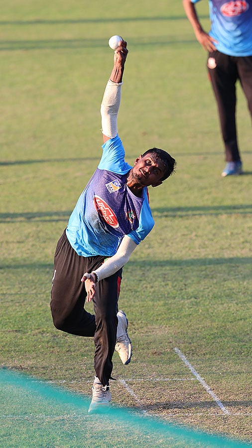 অভিষেকেই আলো ছড়িয়েছেন আমিনুল ইসলাম। ছবি: প্রথম আলো