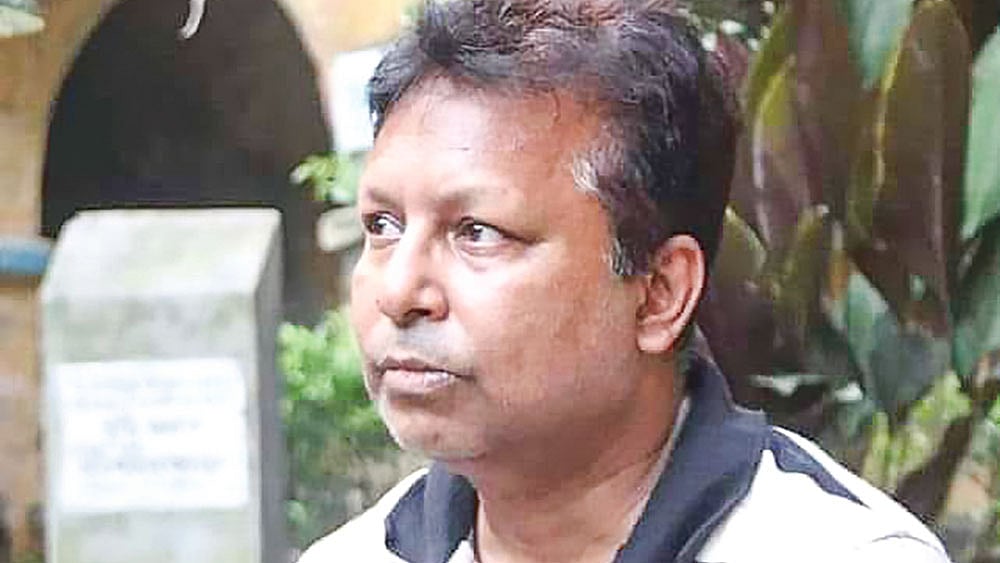 বিউটি বোর্ডিংয়ের তারক সাহা