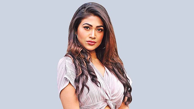 পিয়া বিপাশা।  ছবি: প্রথম আলো