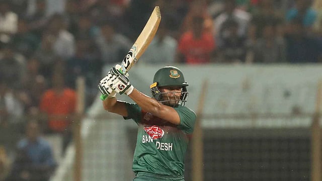 কাল সাকিব আল হাসান খেলেছেন দুর্দান্ত এক ইনিংস। ছবি: প্রথম আলো